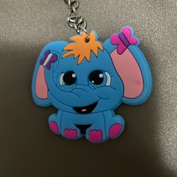 Elephant Keychain - Picture 3 of 6
